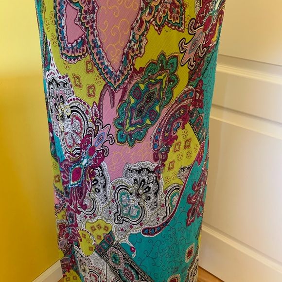 Beautiful paisley midi multi colored sheer layered - Picture 7 of 8